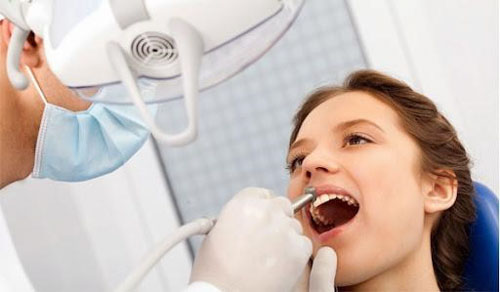 Quy trình thực hiện tháo răng sứ