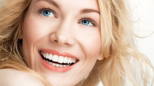 Read more about the article Cách cười cho răng hô và cách để có nụ cười hoàn hảo