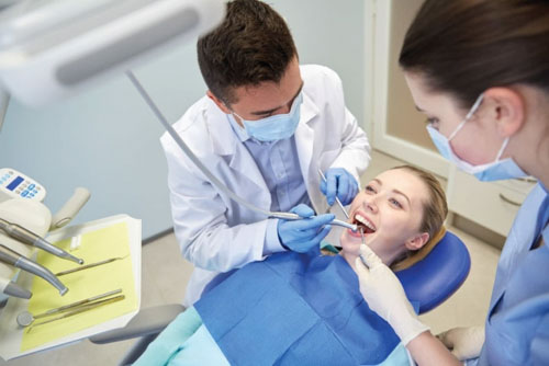Mỗi năm nên có thói quen đến nha khoa 1 – 2 lần để thăm khám răng định kỳ