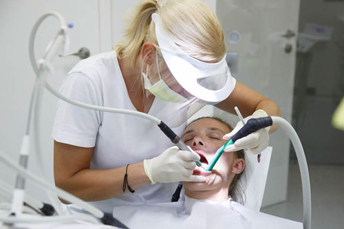 Thăm khám răng định kỳ 6 tháng/lần