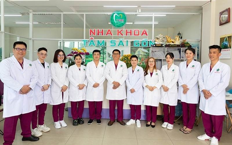Đội ngũ y bác sĩ giàu kinh nghiệm tại Nha khoa Tâm Sài Gòn