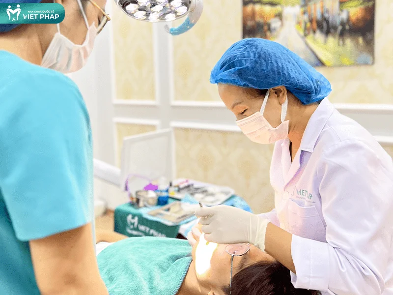 Bác sĩ Nguyễn Nữ Cẩm Chi