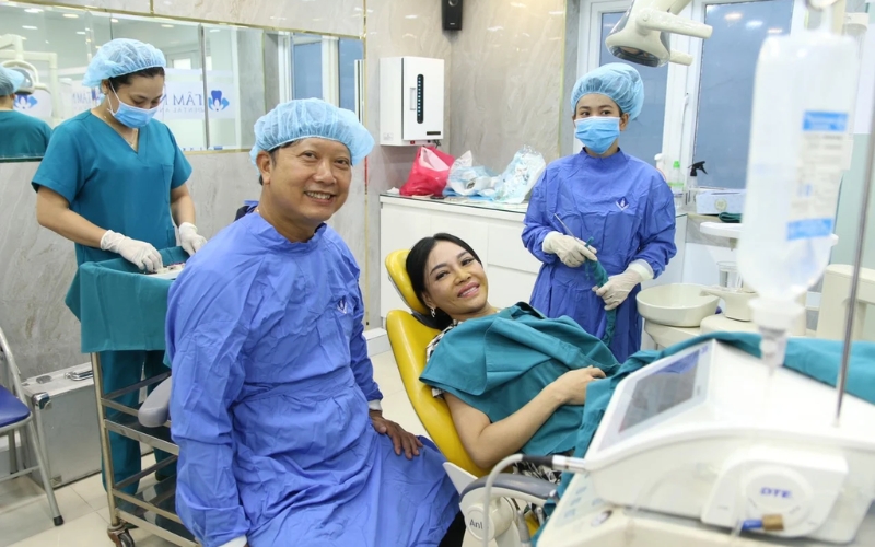 Y bác sĩ tại Nha khoa Tâm Nhất